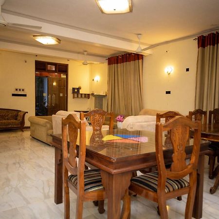 Marathona Tourist Resort - Anuradhapura Exteriör bild