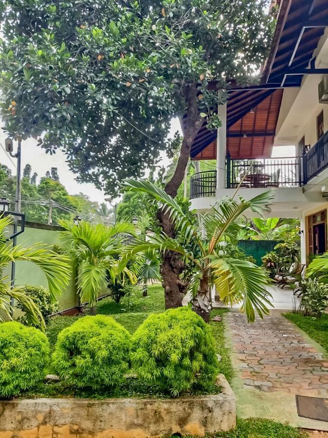 Marathona Tourist Resort - Anuradhapura Exteriör bild