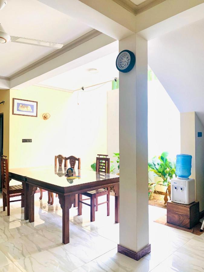 Marathona Tourist Resort - Anuradhapura Exteriör bild