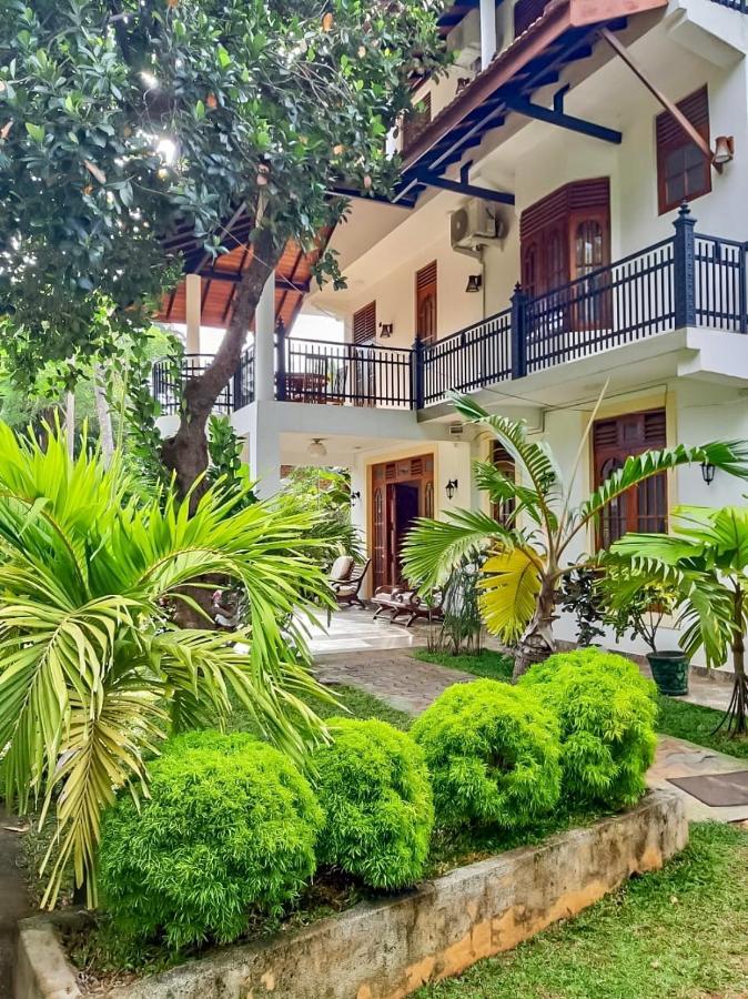 Marathona Tourist Resort - Anuradhapura Exteriör bild