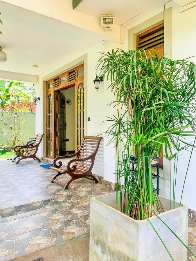 Marathona Tourist Resort - Anuradhapura Exteriör bild