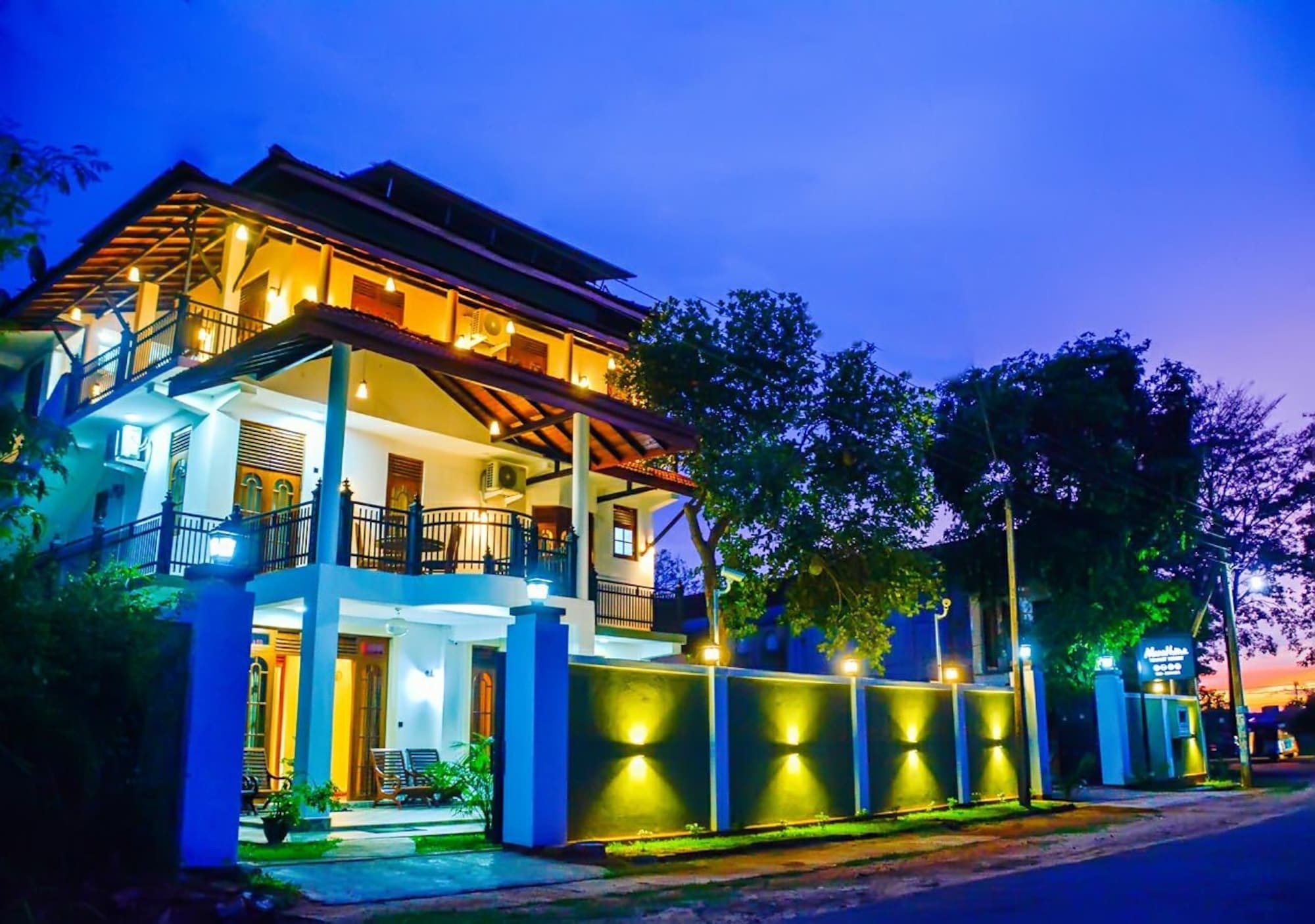 Marathona Tourist Resort - Anuradhapura Exteriör bild